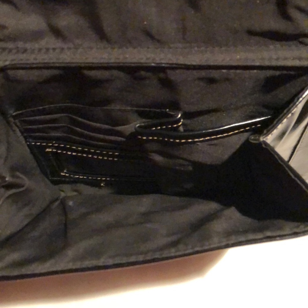 Black leather crossbody - Picture 4 of 8